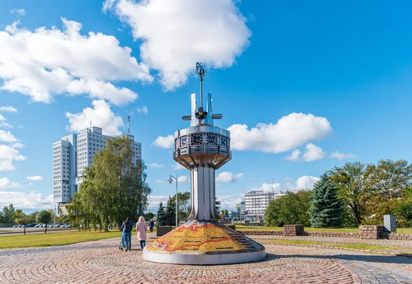 Kaliningrad Russland September 2018 Blick Auf Das Wahrzeichen Weltuhr Mit — Stockfoto