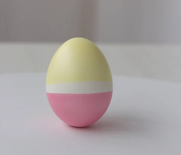 Easter Holiday Delicate Eggs Pastel Color Blurred Background — Stock Photo, Image