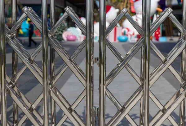 Fällbar Infällbar Staket Hjul Barriär Hjul Skjutdörrar Rullarna Fotgängarbarriär Barrikadporten — Stockfoto