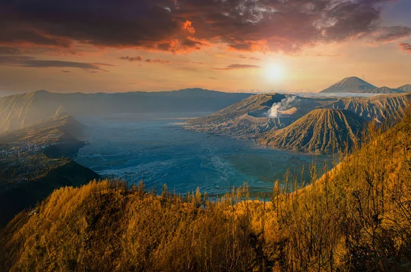 Mount Bromo Vulkan Soluppgången Den Magnifika Utsikten Mount Bromo Vulkan — Stockfoto