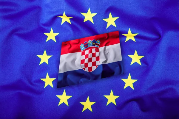 Drapeaux de la Croatie et de l'Union européenne. Croatie Drapeau et drapeau de l'UE. Drapeau dans les étoiles. Concept de monnaie du drapeau mondial — Photo