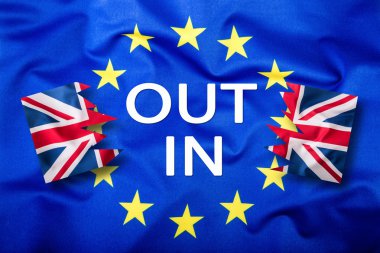 Brexit. Brexit Evet. Brexit No İngiltere ve Avrupa Birliği'nin bayrakları. İngiltere'de bayrak ve AB bayrağı. İngiliz Birliği Jack bayrak. Dış yıldız bayrak. Avrupa Birliği maçta İngiltere