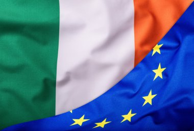 İrlanda ve AB bayrakları. İrlanda bayrağı ve AB bayrağı. Dünya bayrak para kavramı