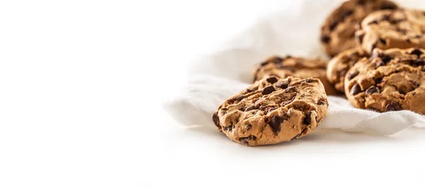 Galletas Con Trozos Chocolate Aislados Sobre Fondo Blanco — Foto de Stock