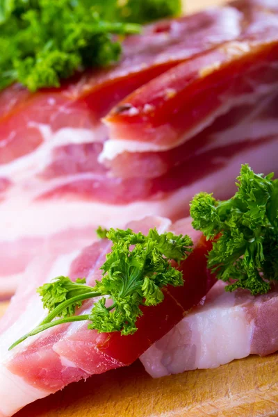 Bacon affumicato e prezzemolo alle erbe — Foto Stock