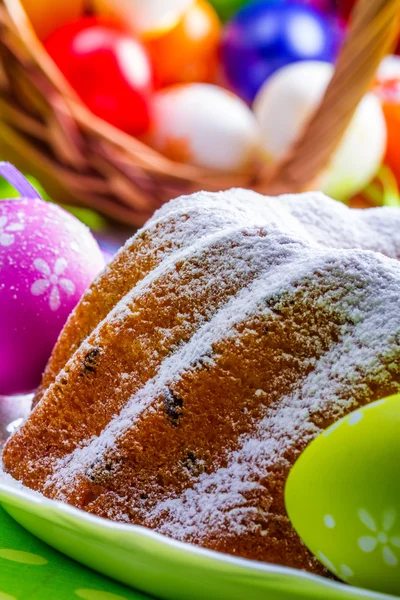 Easter cake eggs and tulips — Stock Photo, Image