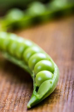 taze ev yapımı bezelye