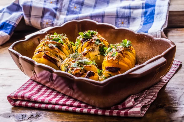 Kartoffel.Bratkartoffeln. Hausmannskost Bratkartoffeln. — Stockfoto