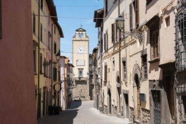 Vitorchiano, İtalya - 30 Nisan 2018: İtalya 'nın Viterbo bölgesinin en güzel şehirlerinden biri olan Vitorchiano' nun manzarası.