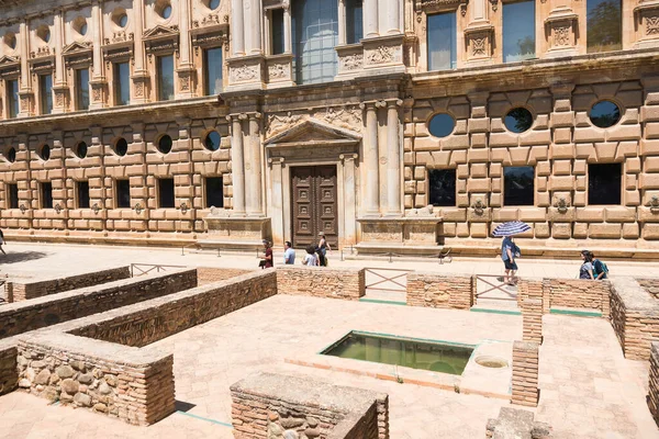 Granada Agosto 2017 Gente Visita Famosa Alhambra Granada Durante Día — Foto de Stock