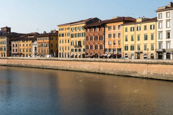 Pisa Italien Oktober 2018 Utsikt Över Floden Arno Tha Korsar — Stockfoto