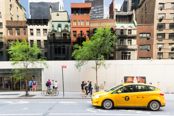 ニューヨーク近代美術館の入り口 — ストック写真