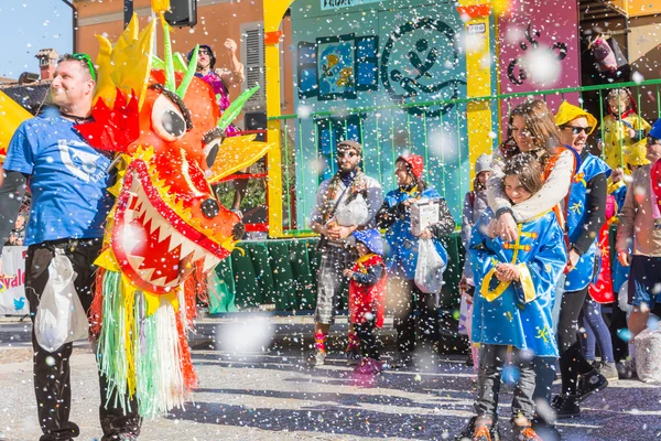 Pessoas no carnaval — Fotografia de Stock