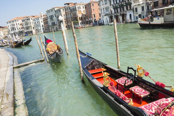 Gondola on the Venetian Lagoon — Stock Photo, Image