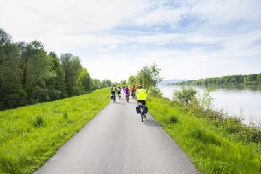 bicyclists grubu