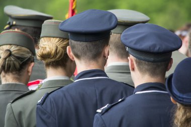 bir askeri geçit töreni