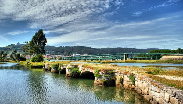 Mittelalterliche Brücke in Viana do Castelo — Stockfoto