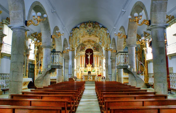 Intérieur de l'église mère à Fao — Photo