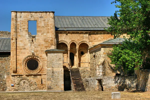 Ruïnes van het klooster van Carracedo — Stockfoto