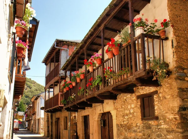 Calle Real, Rua em Molinaseca — Fotografia de Stock