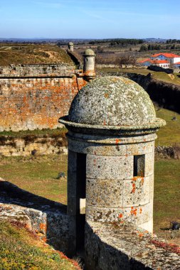 Almeida tarihi köy ve müstahkem duvar