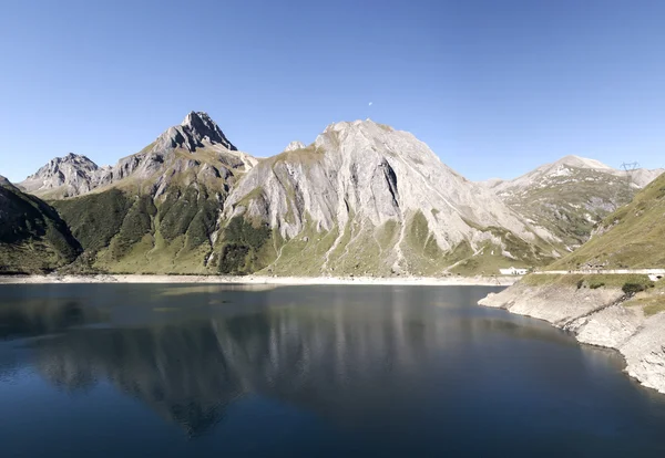 Morasco sjö i formazza valley, Italien — Stockfoto