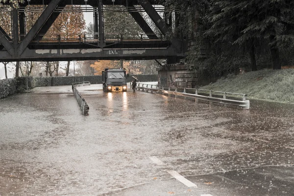 Rivier Ticino overloop in Sesto Calende, Varese — Stockfoto