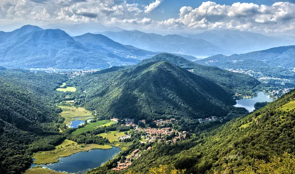 Veduta delle Prealpi di Varese — Foto Stock