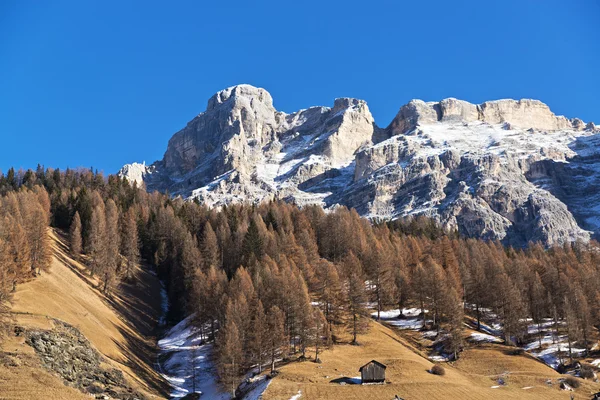 Paesaggio montano nella stagione autunnale — Foto Stock