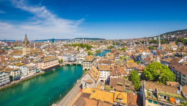 Zürih havadan görünümü ile nehir Limmat, İsviçre