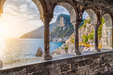 St. Peter Kilisesi Porto Venere, Ligurian kıyısında, La Spezia, İtalya