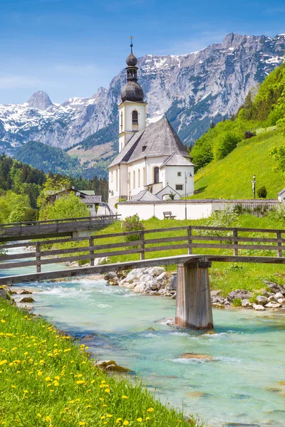 Kostel v Ramsau, Bavorsko, Německo — Stock fotografie