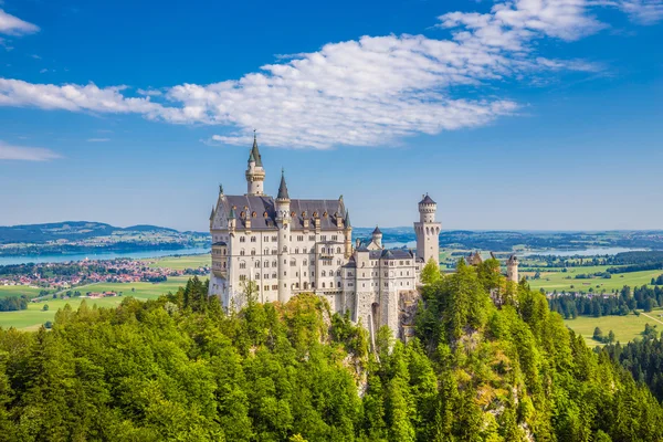 Hrad Neuschwanstein, Bavorsko, Německo — Stock fotografie