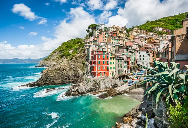 Riomaggiore balıkçı köyü Cinque Terre, Liguria, İtalya — Stok fotoğraf