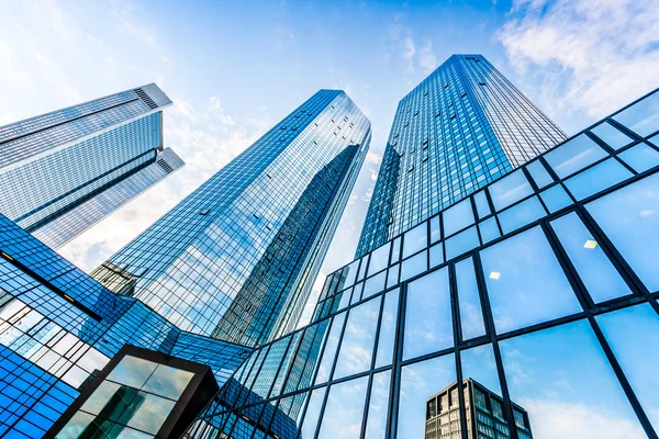 Modern skyscrapers in business district — Stock Photo, Image