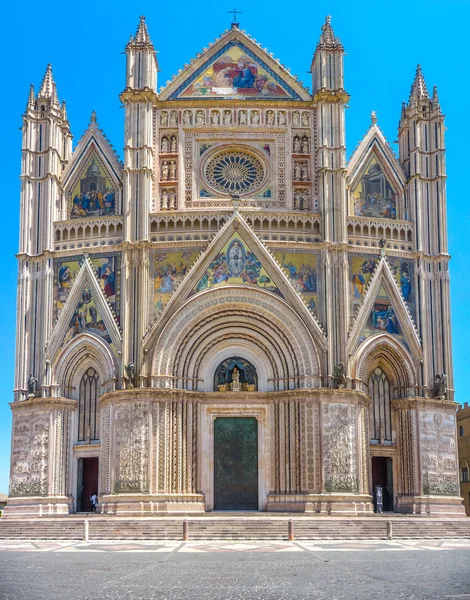 Katedralen i Orvieto (Duomo di Orvieto), Umbrien, Italien — Stockfoto