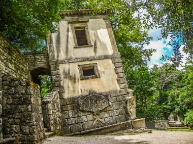 Parco dei Mostri (Canavarlar Parkı) Bomarzo, Lazio, İtalya