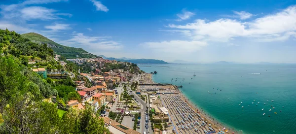 Pohled pohled na pobřeží Amalfi, Kampánie, Itálie — Stock fotografie
