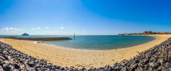 Splendido paesaggio balneare sull'isola di Foehr, la seconda più grande isola tedesca del Mare del Nord e una destinazione popolare per i turisti, in Schleswig-Holstein, Mare del Nord, Germania — Foto Stock