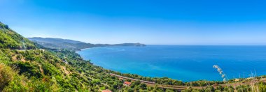Güzel kıyı peyzaj Cilentan Coast, Campania, İtalya