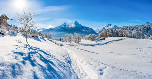 Paisaje invernal en los Alpes bávaros con macizo de Watzmann, Alemania —  Fotos de Stock