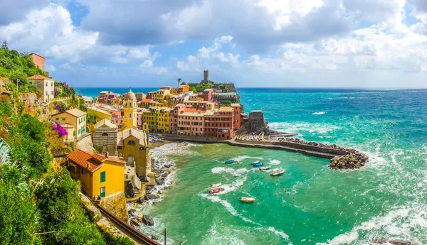 Miejscowości Vernazza, Cinque Terre, Włochy — Zdjęcie stockowe