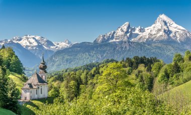Pastoral dağ manzarası Bavyera Alpleri'nde Berchtesgadener Land, Bavyera, Almanya