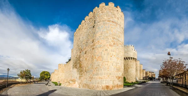 Historische muren van Avila, Castilla y Leon, Spanje — Stockfoto