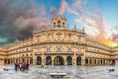 Ünlü tarihi Plaza Mayor Salamanca, Castilla y Leon, İspanya