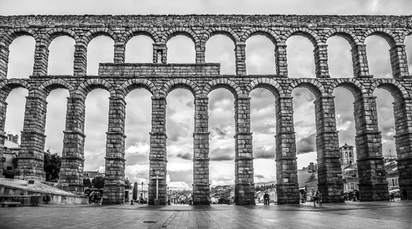 Famoso aqueduto antigo em Segovia, Castilla y Leon, Espanha — Fotografia de Stock