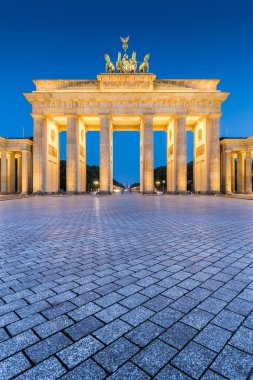 Brandenburger Tor at night, Berlin, Germany