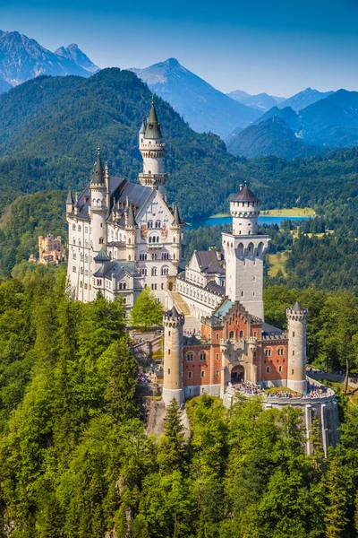 Neuschwanstein Castelo de conto de fadas perto de Fussen, Baviera, Alemanha — Fotografia de Stock