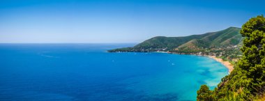 Güzel kıyı peyzaj Cilentan Coast, Campania, İtalya