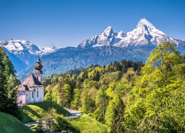 Pastoral dağ manzarası Bavyera Alpleri'nde Berchtesgadener Land, Bavyera, Almanya
